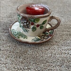 Yankee Candle Holiday Teacup Holder with Red Candle